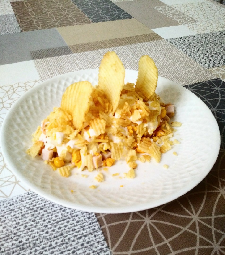 Рецепт салата «Парус» с чипсами | Пикабу