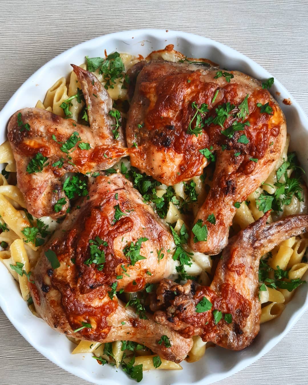 Макароны с курицей на сковороде рецепт с фото
