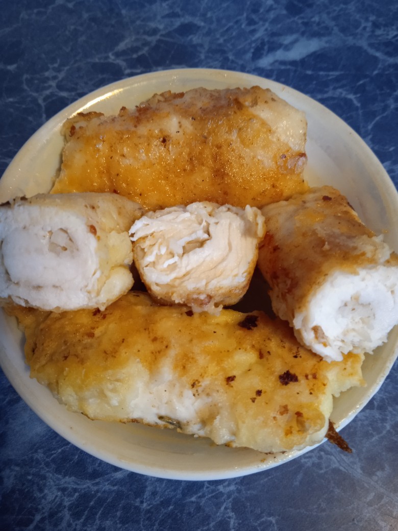 Куриные рулетики с чесноком