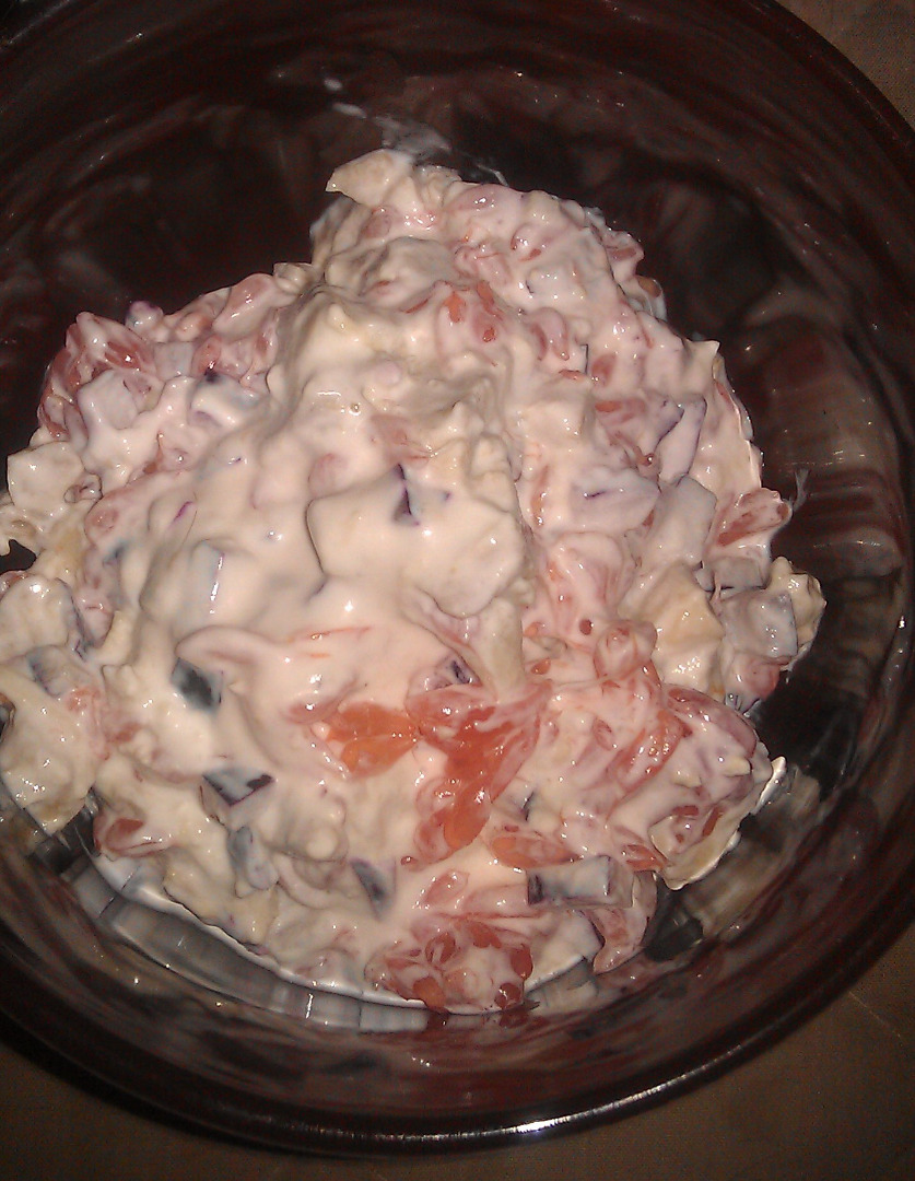 Салат куриный с грейпфрутом и красным луком