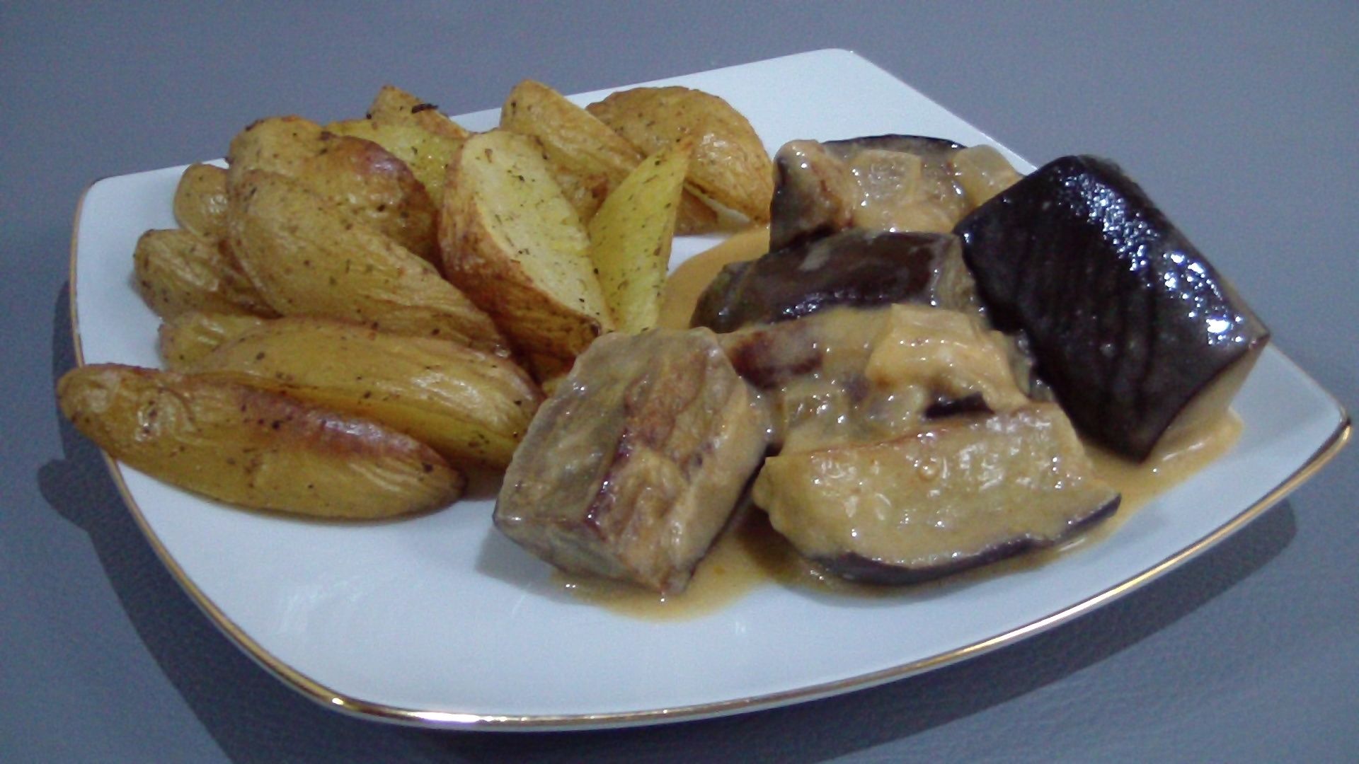 Баклажаны в сметанном соусе, вкусно и СЫТНО