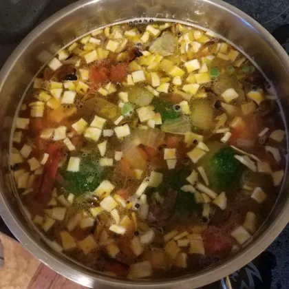 Постный суп с запеченными овощами и фасолью
