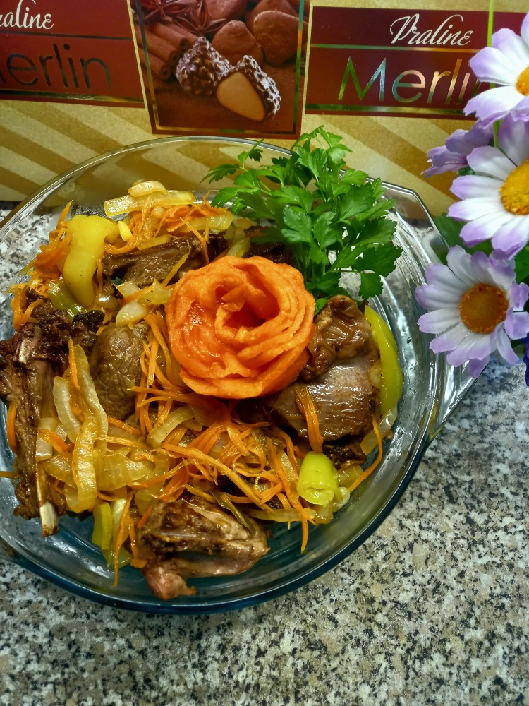 Рёбрышки с овощами