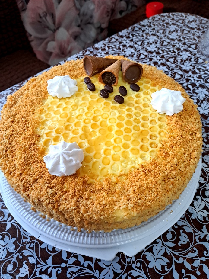  Медовый торт с заварным кремом