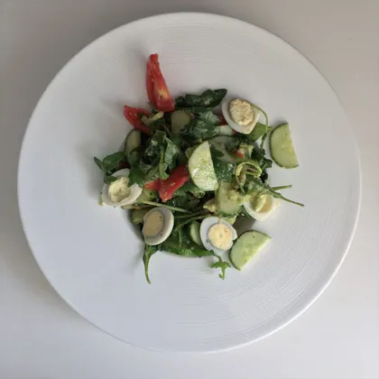 Полезный салат шпинатик