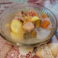 Суп овощной с фрикадельками🥣