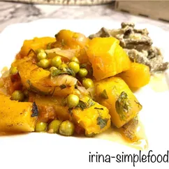 Кабачки с горошком, запеченные