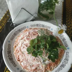 Салат с копчёной курочкой