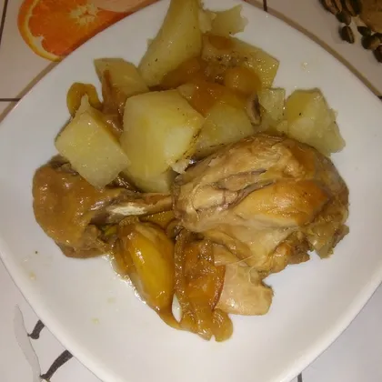 Тушёная курица и картофель на пару в мультиварке