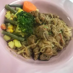 Фунчоза с говядиной и овощами🍝