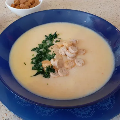 Сытный сырный суп