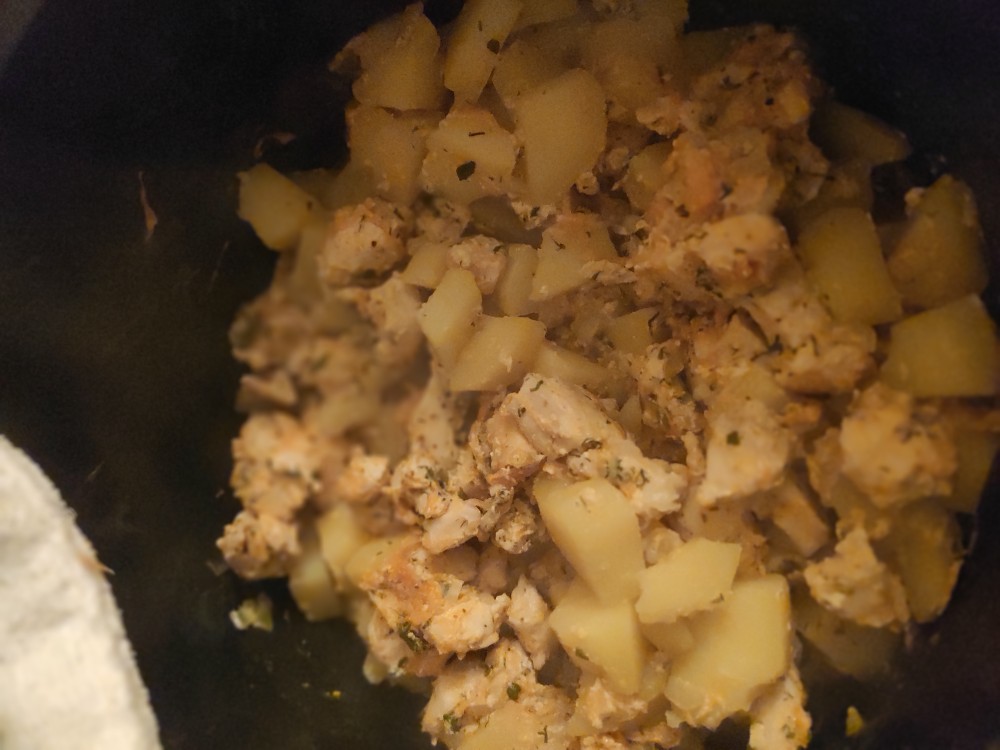 Курица с картошкой в мультиварке - пошаговый рецепт с фото на Готовим дома
