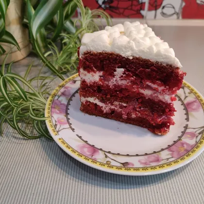 Торт "Красный бархат" с клубничным конфи