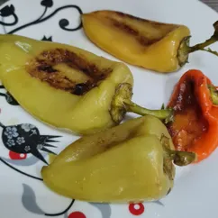 Жареные перцы на сковороде😋