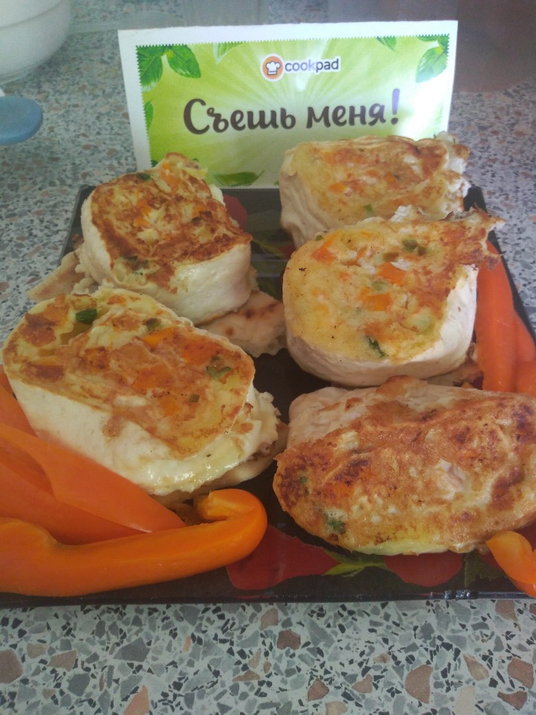 Рулетики из лаваша с картофельным пюре, сыром и болгарским перцем