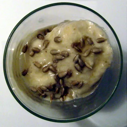 Raw Банановое мороженое с семенами