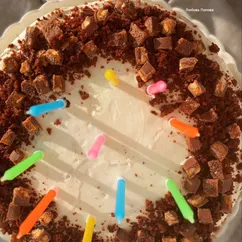 Торт шоколадный с бананами и сметанным кремом 