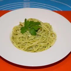 Pasta al "pesto di sedano"