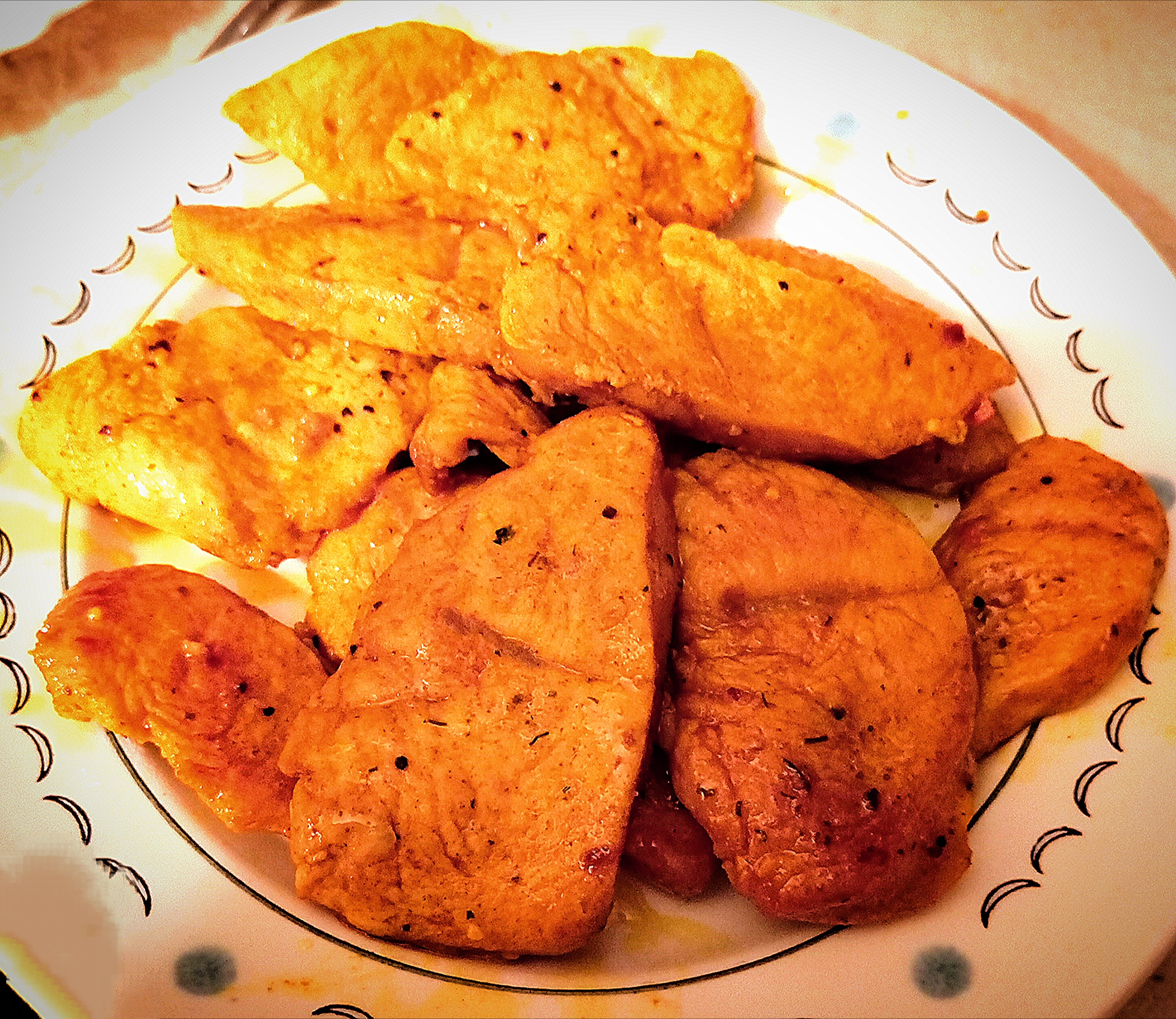 Индейка в пергаменте на сковороде