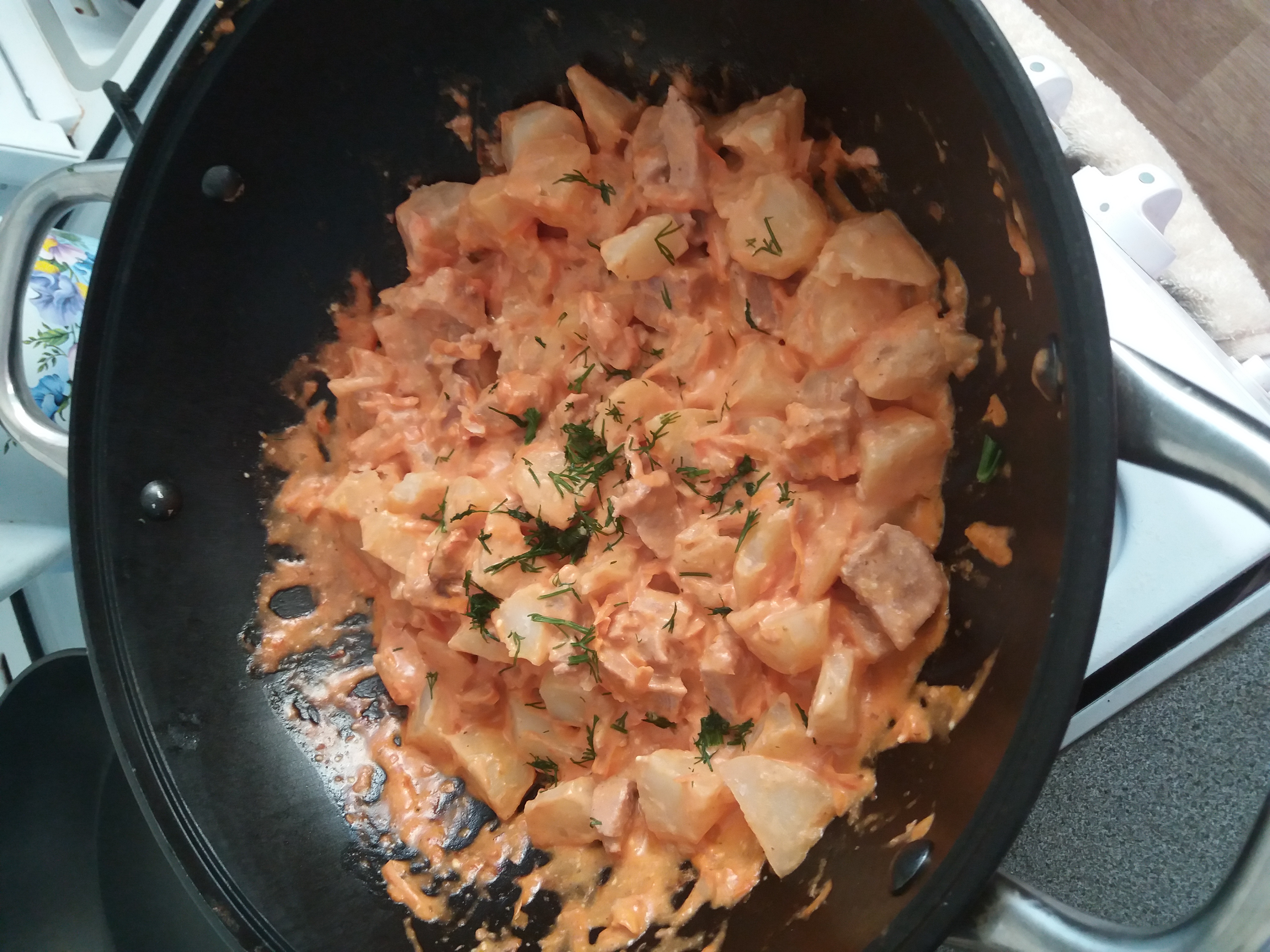 Тушеная свинина с картофелем