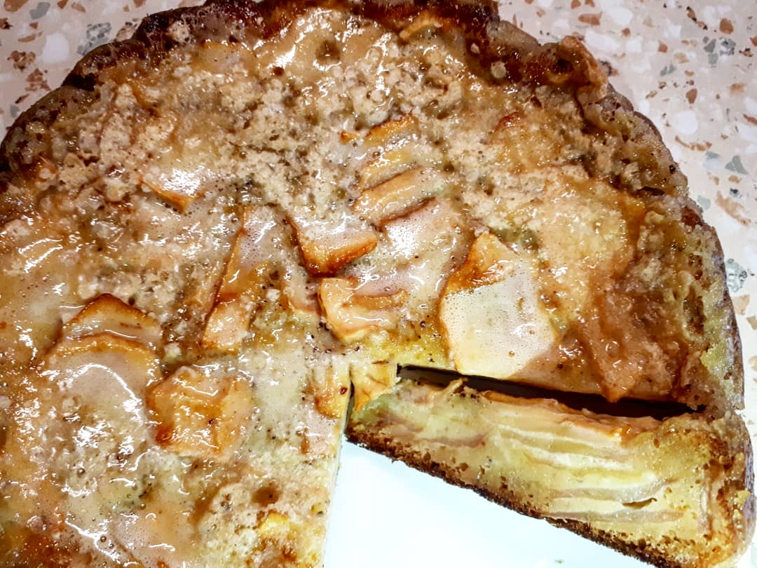 Клафути с яблоками