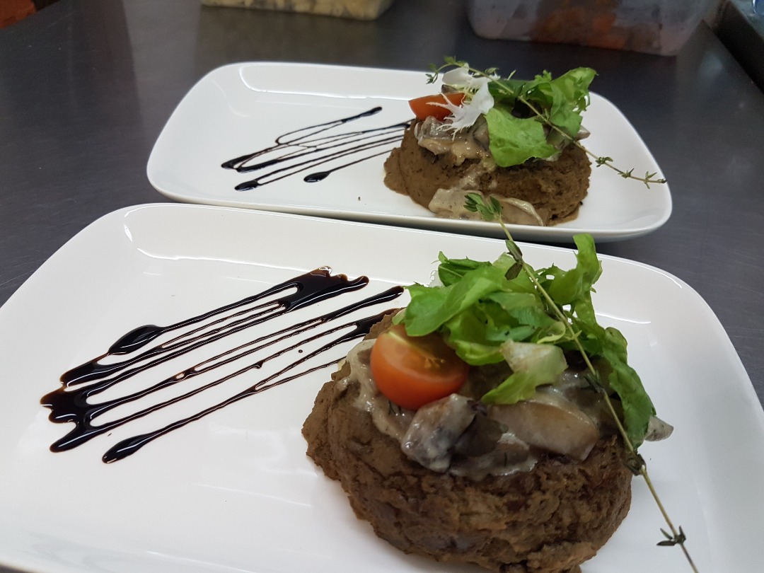 Паштет из куриной печени и орехов