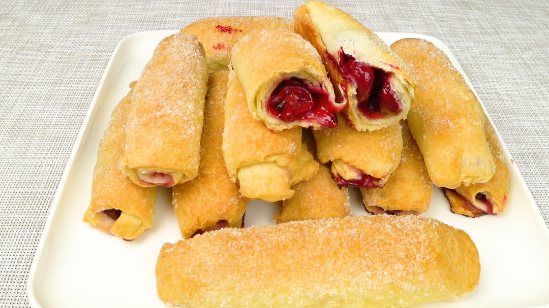 Трубочки с вишней. Простой и вкусный рецепт | Tubules with cherry. Simple and delicious recipe