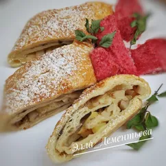 Штрудель с яблоками