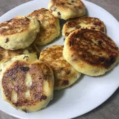 Сырники с изюмом