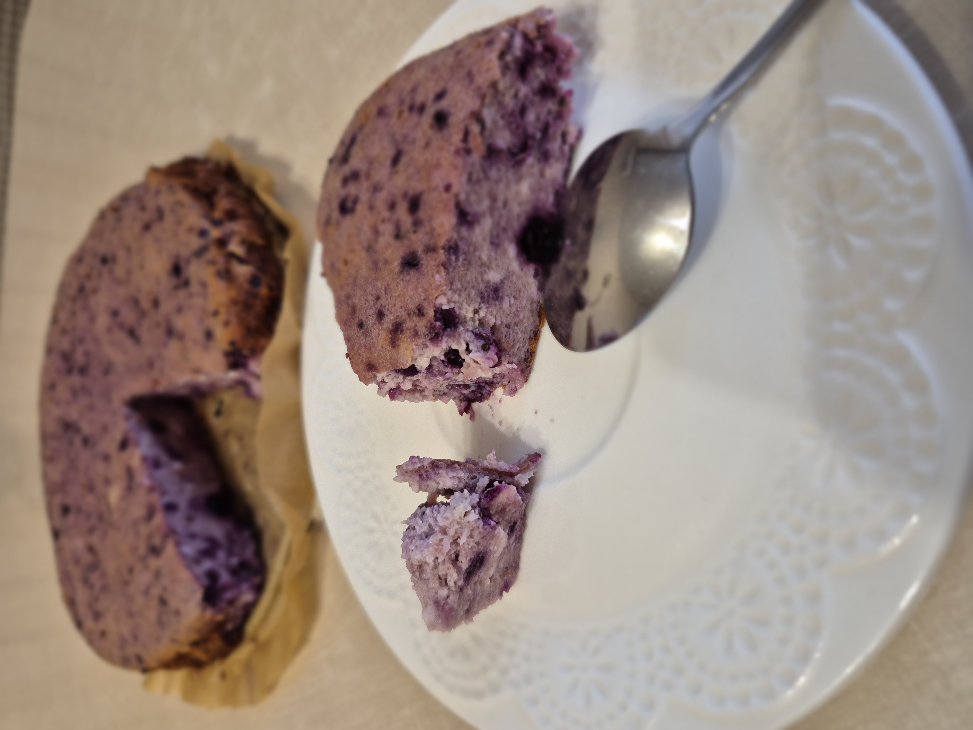 Творожная запеканка со смородиной