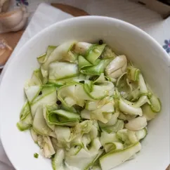 Закуска из молодых кабачков