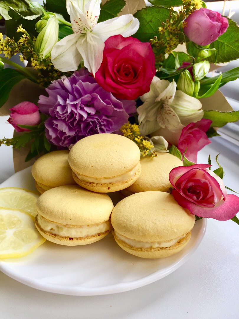 Лимонные макарон