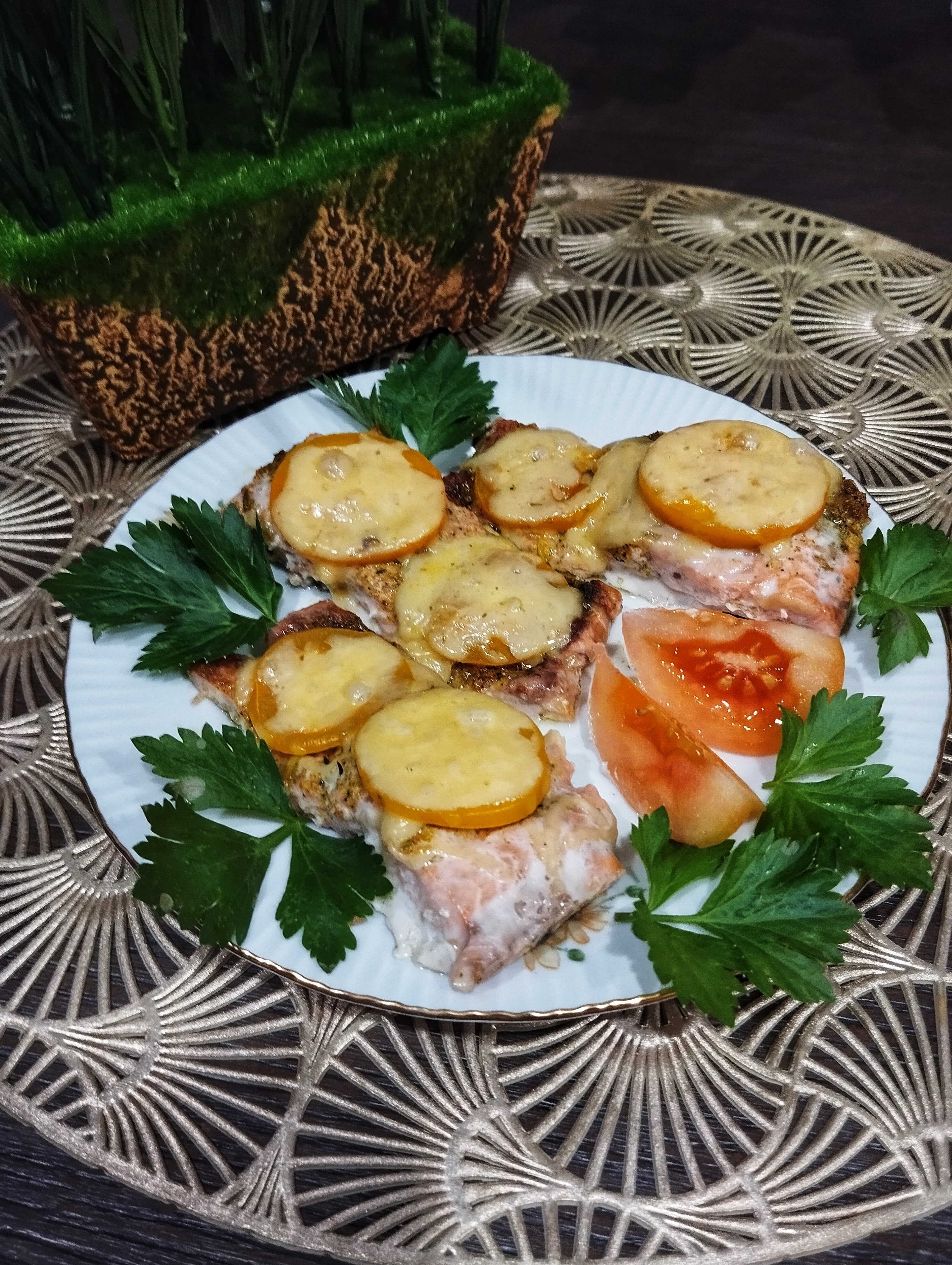 Горбуша в духовке с помидорами и сыром, пошаговый рецепт с фото на ккал