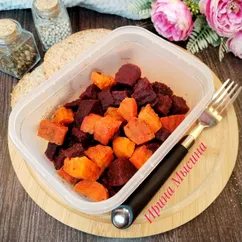 Запечённые морковь, свёкла и брокколи 