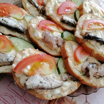Закусочные бутерброды 'Тройной улов'