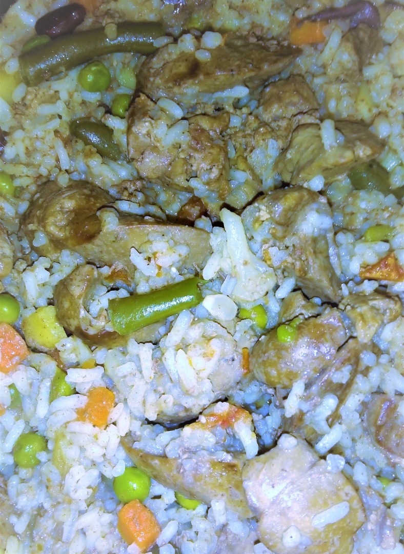 Печень  с  овощами  и  рисом