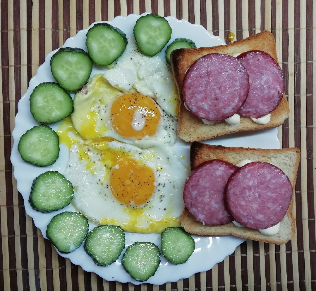 Идея быстрого завтрака 🍳🥒🥪