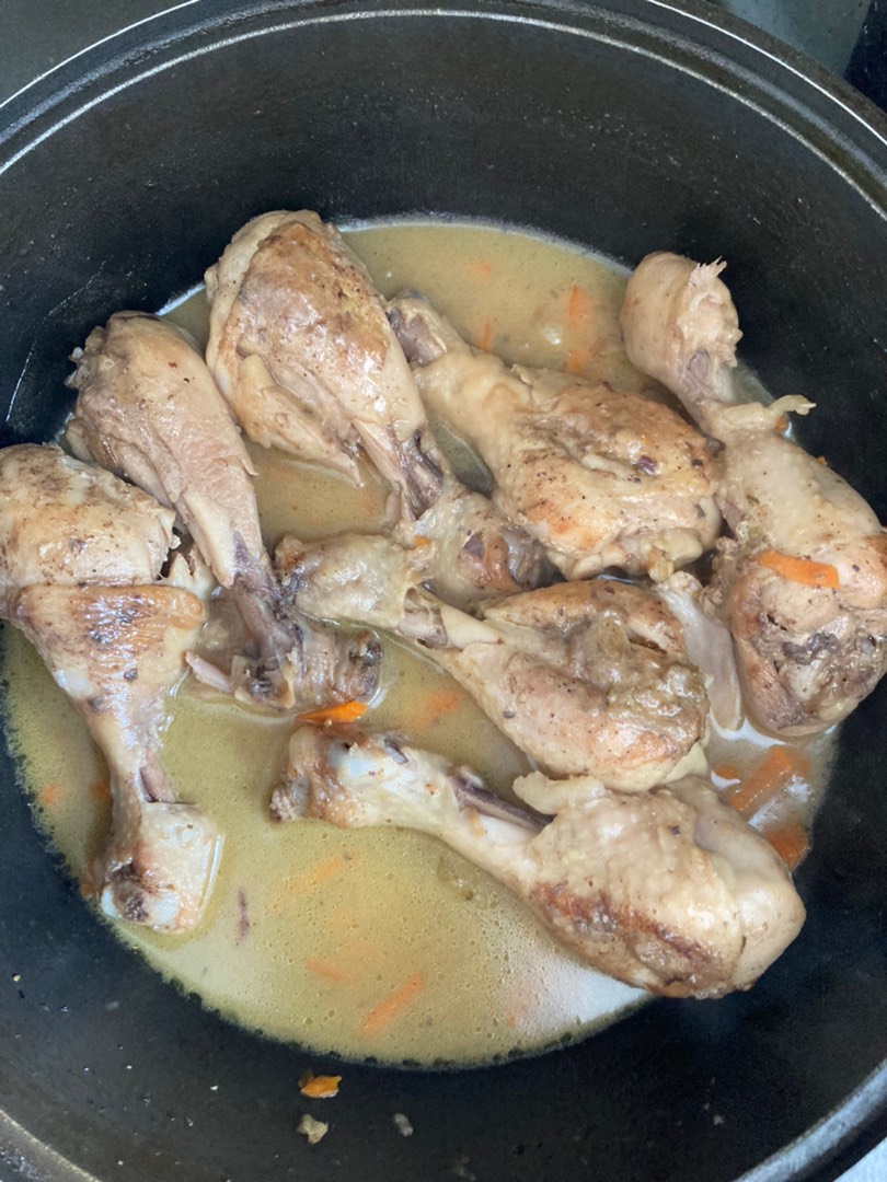 Куриные бедра с подливой – пошаговый рецепт приготовления с фото