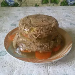 Холодец из мяса мускусной утки