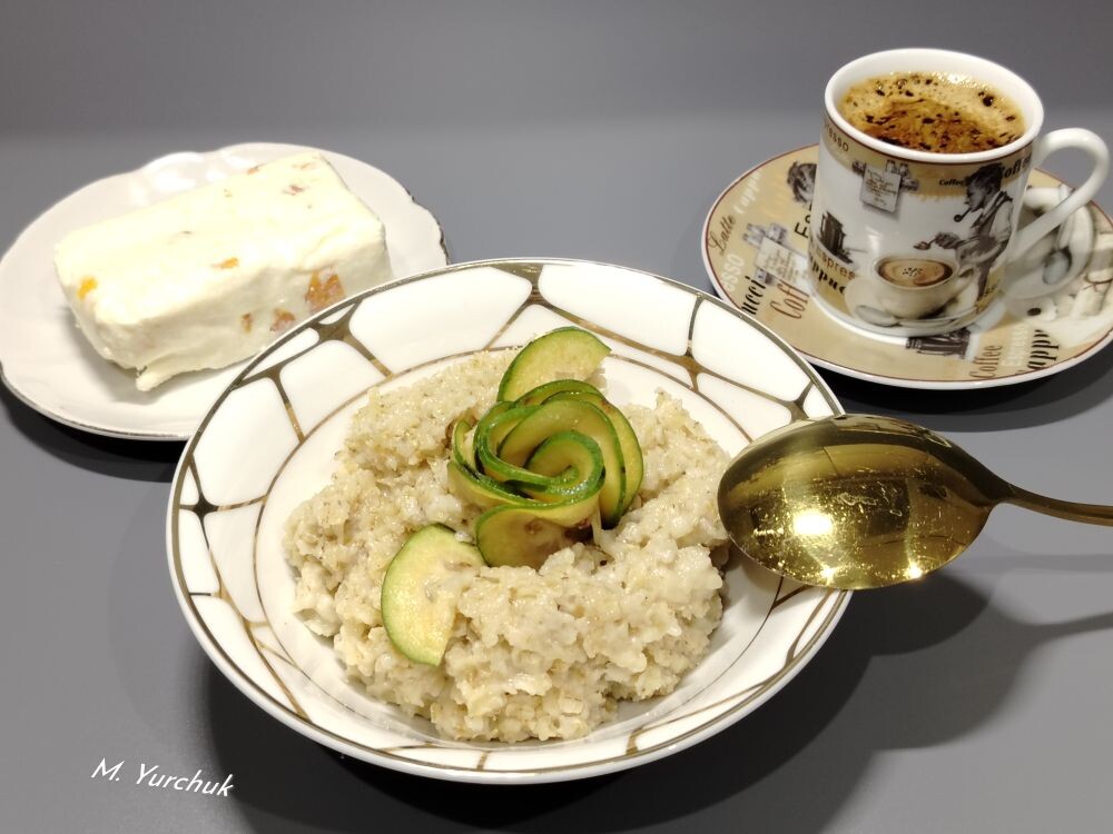 Овсяная каша на завтрак