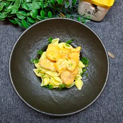 Индейка в сметанное соусе