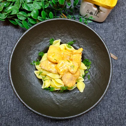 Индейка в сметанное соусе