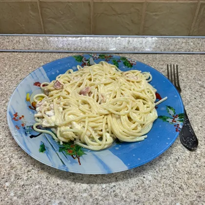 Спагетти карбонара с беконом