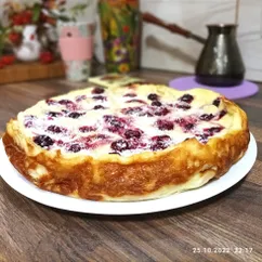 Пирог из лаваша со сметанной заливкой и вишней 🍒