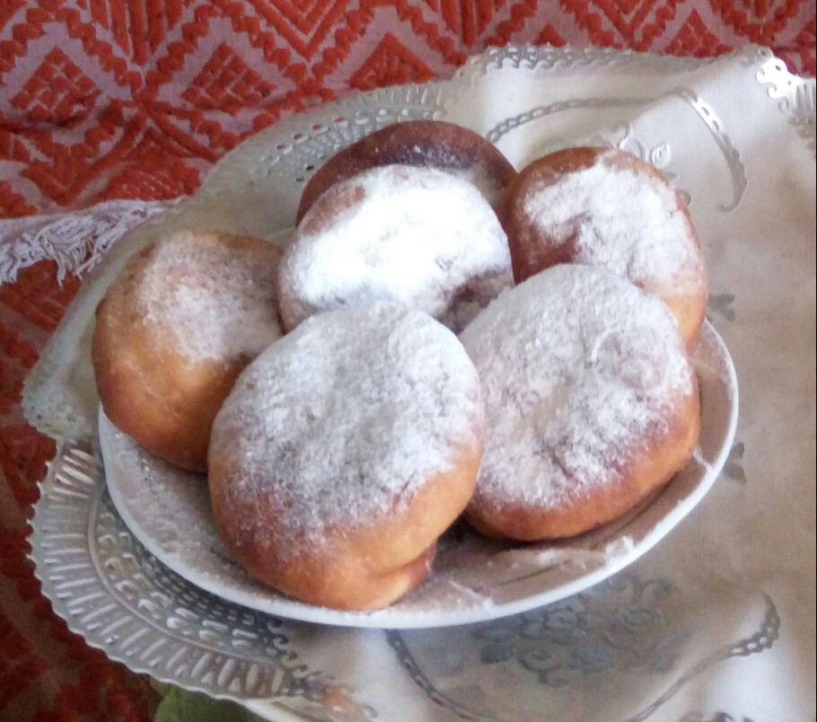 Пончики с заварным кремом
