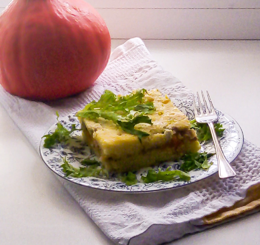 Пирог с начинкой из фарша и картофеля – рецепт для мультиварки