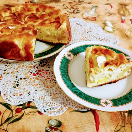 Творожная шарлотка с яблоками и нектаринами