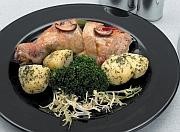 Фаршированный куриный окорочок