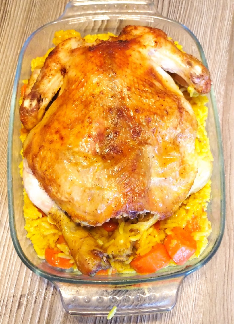 Курица с пряным рисом в рукаве, в духовке