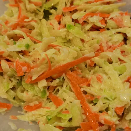 Салат из зелёной редьки с морковью и майонезом